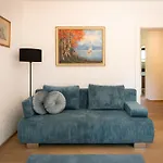 Apartament Promegggut *